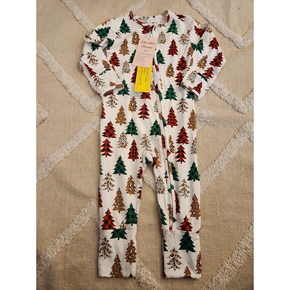 BAMBOO Other - Three little blessings co bamboo footie Christmas size 18-24M